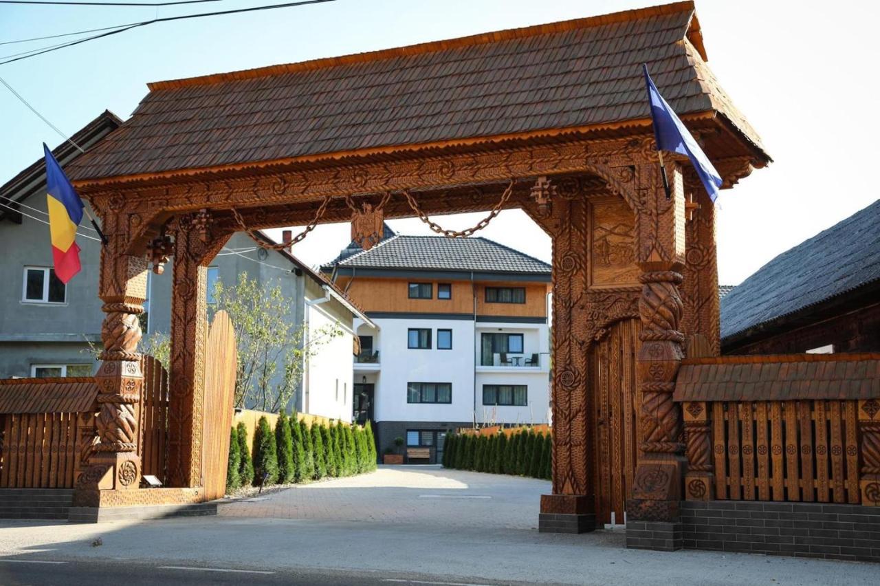 Pensiunea Maramures Guesthouse Viseu de Jos Ngoại thất bức ảnh